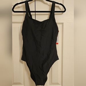 Hurley Size Medium Women's Black One-Piece Swimsuit.